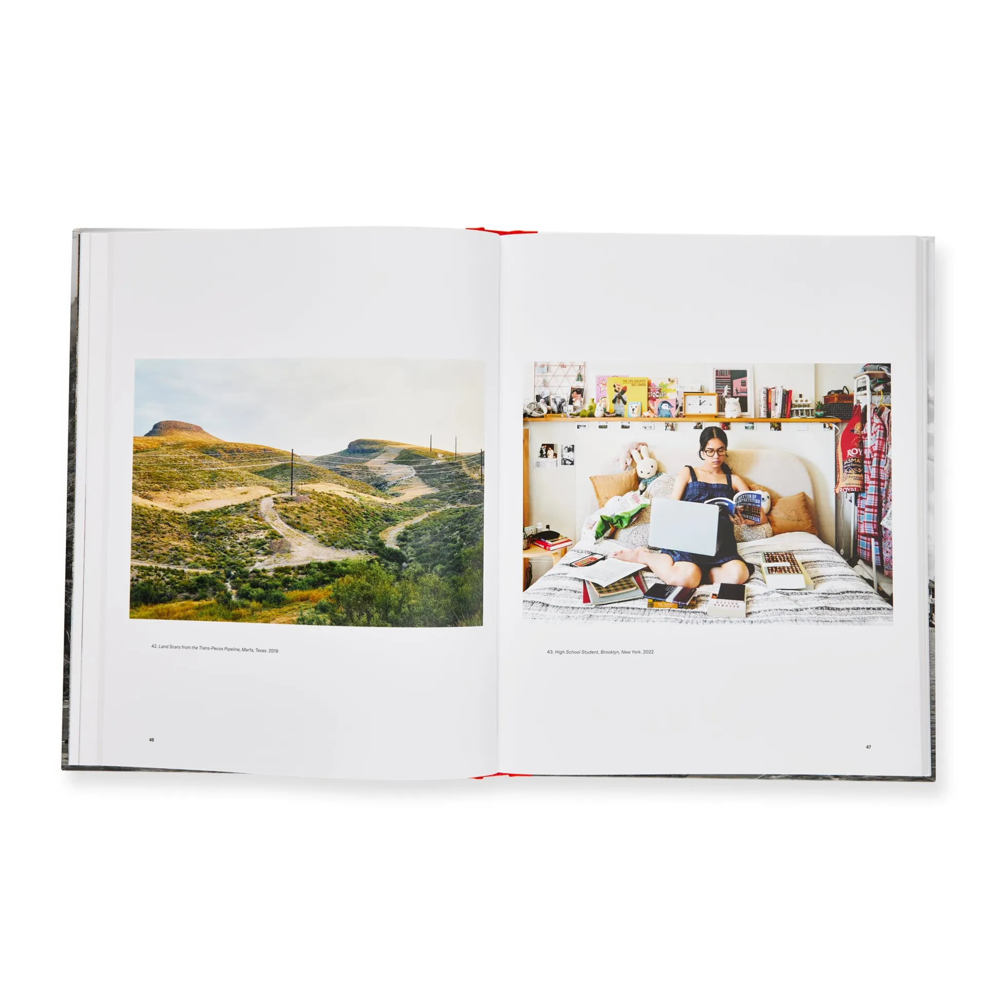 An-My Lê: Between Two Rivers - Hardcover