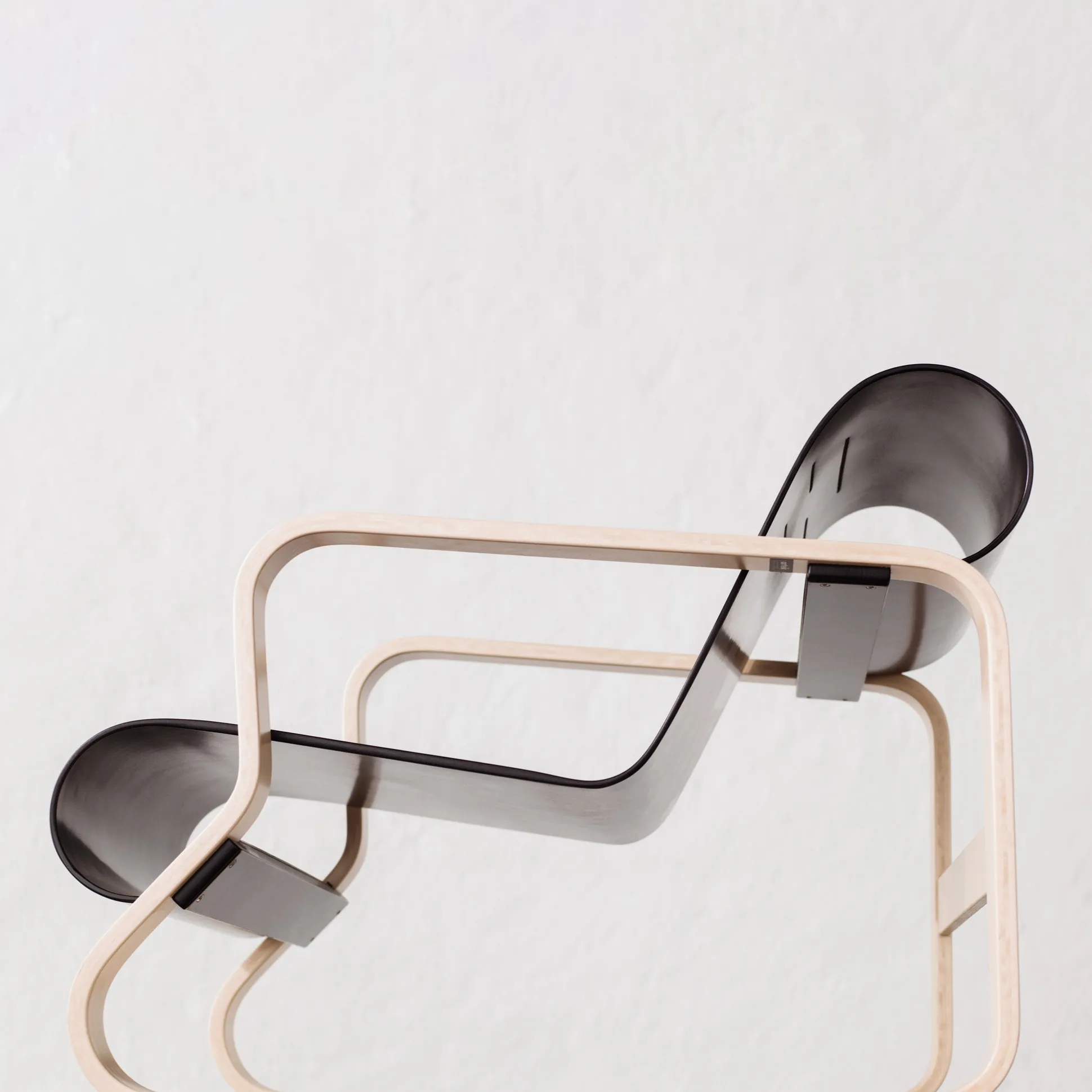 Artek Aalto Armchair 41 “Paimio”