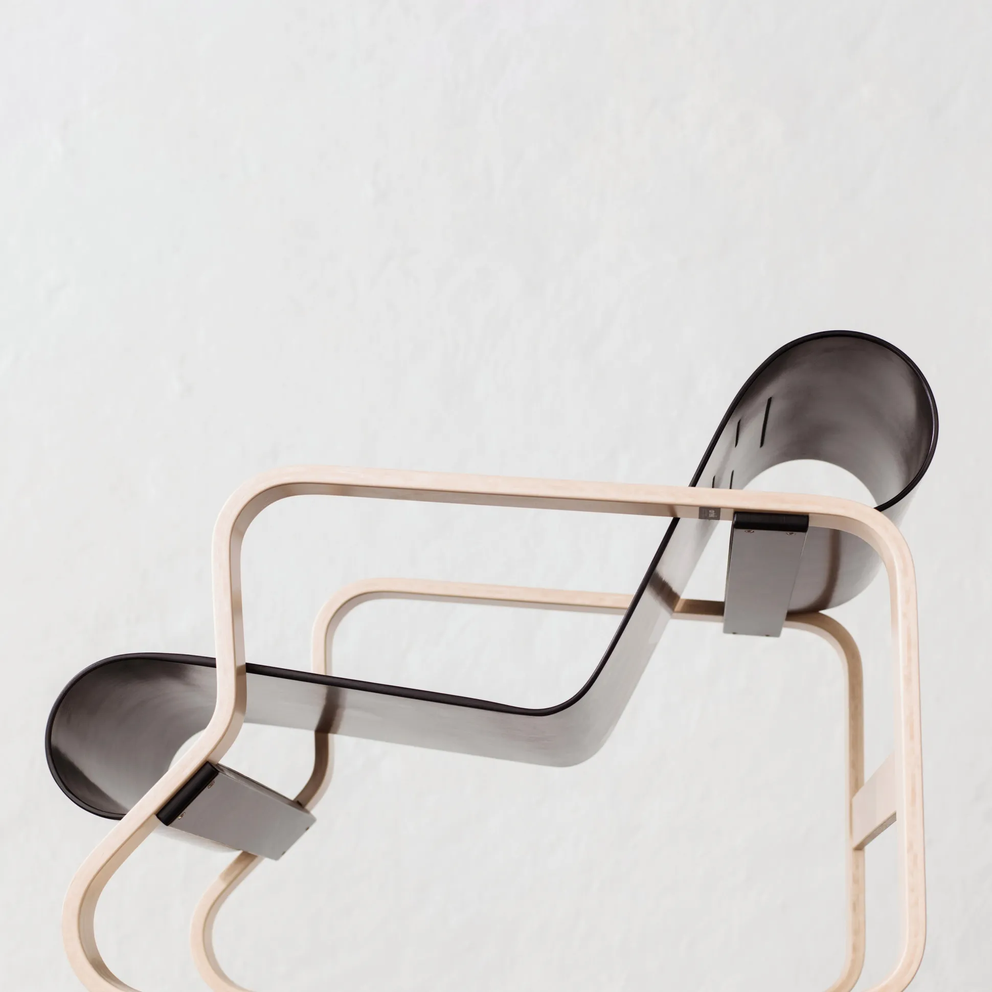 Artek Aalto Armchair 41 “Paimio”