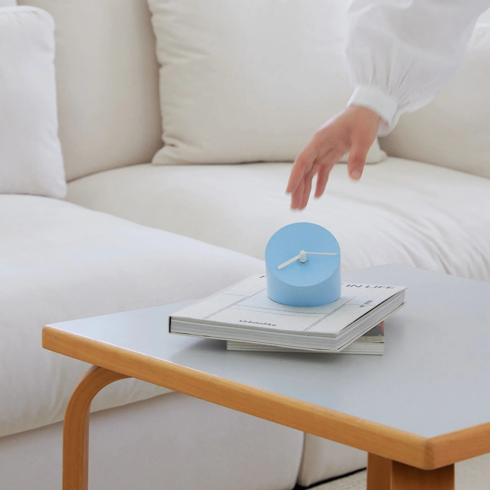 Corner Desk Clock
