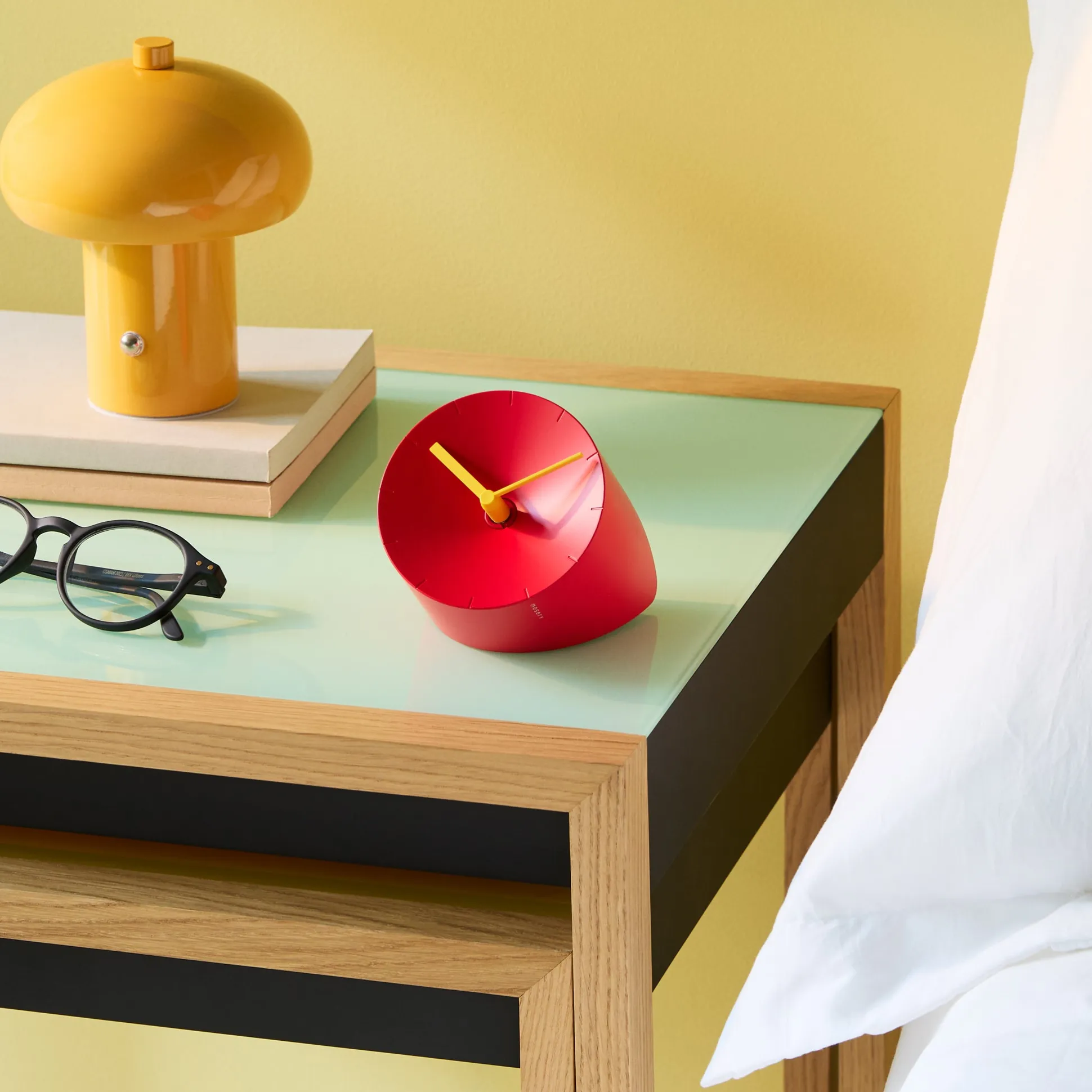 Corner Desk Clock