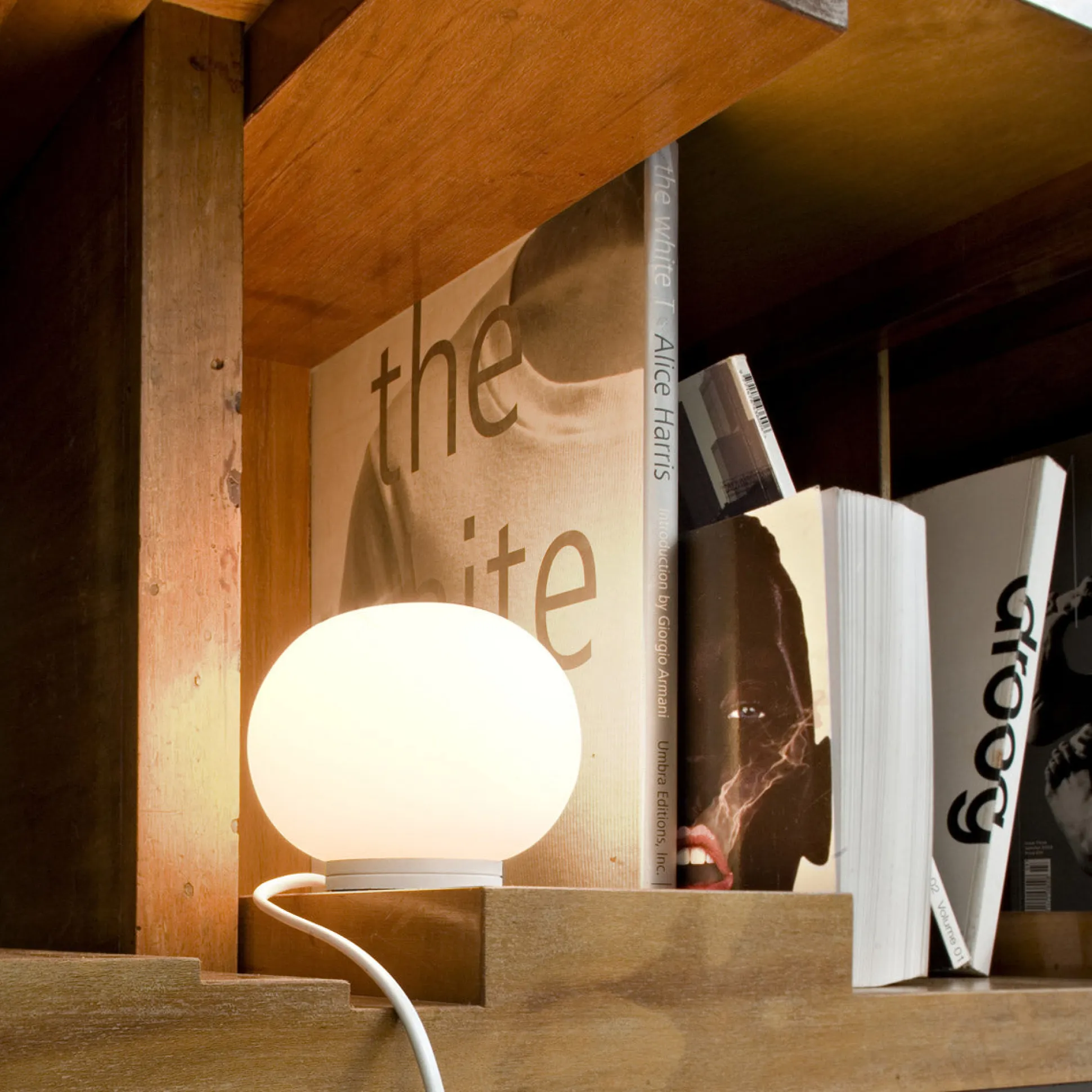 Glo-Ball Mini Table Lamp
