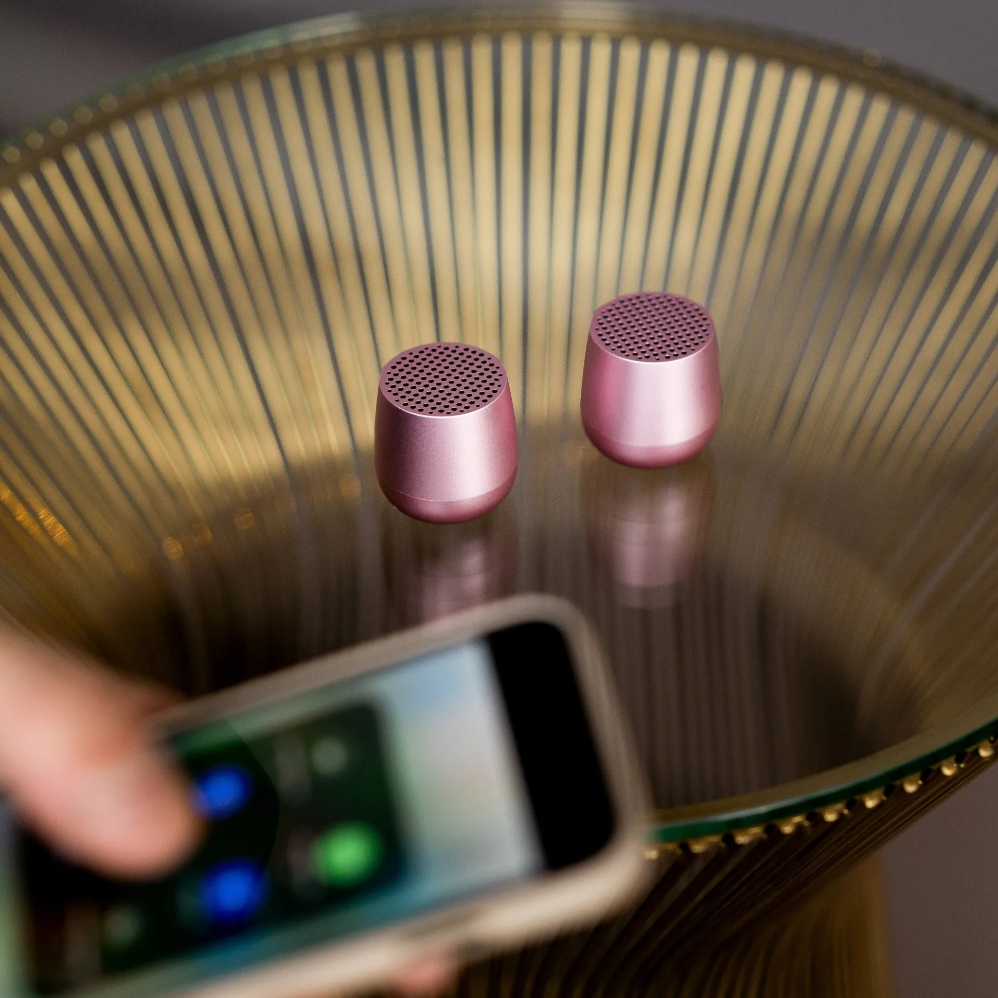 Lexon Mino+ Wireless Charging Speaker