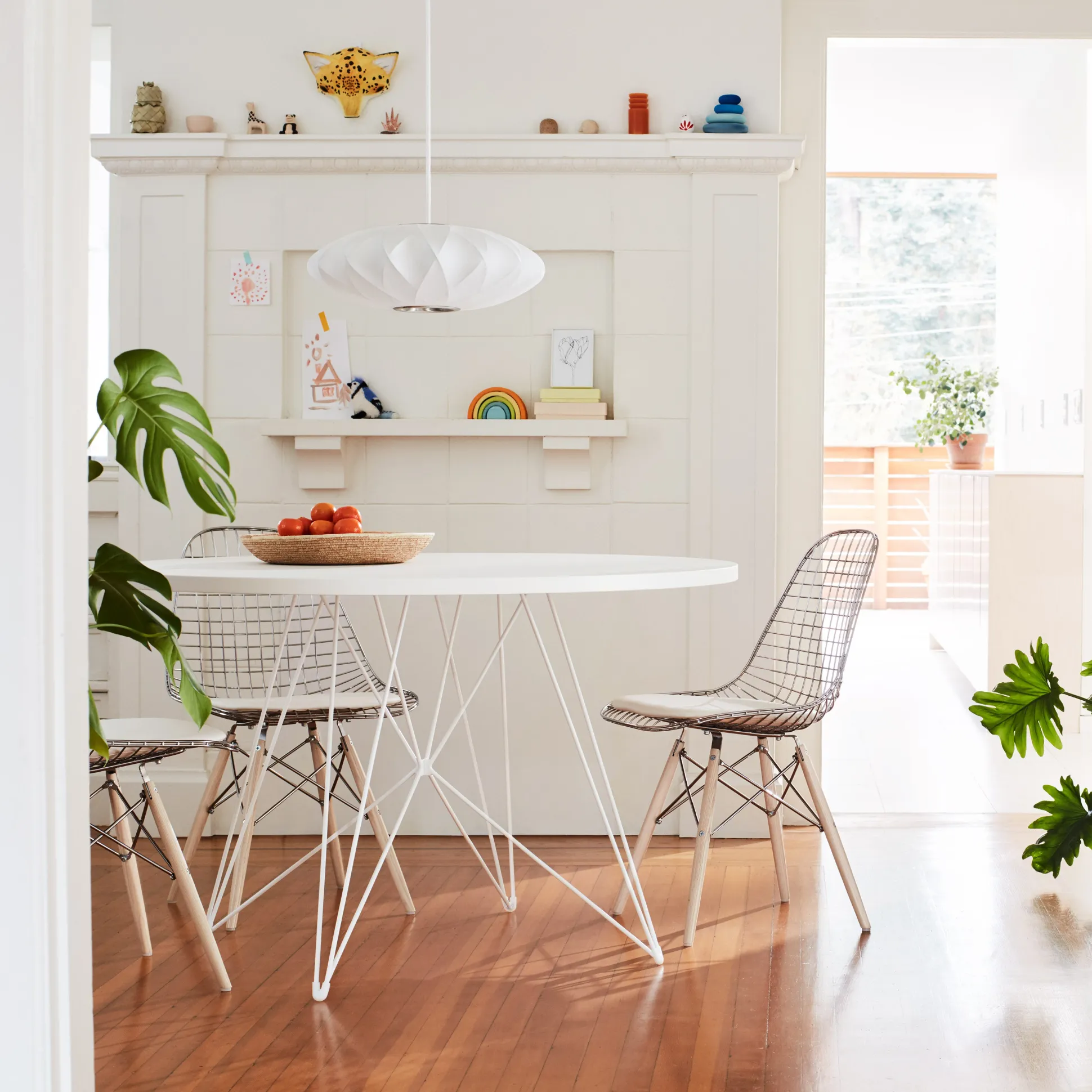 Nelson™ Crisscross Saucer Bubble Pendant from Herman Miller