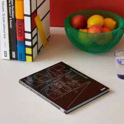 Never Alone: Video Games as Interactive Design - Paperback