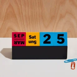 Perpetual Cubes Calendar
