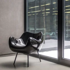RM58 Classic Chair