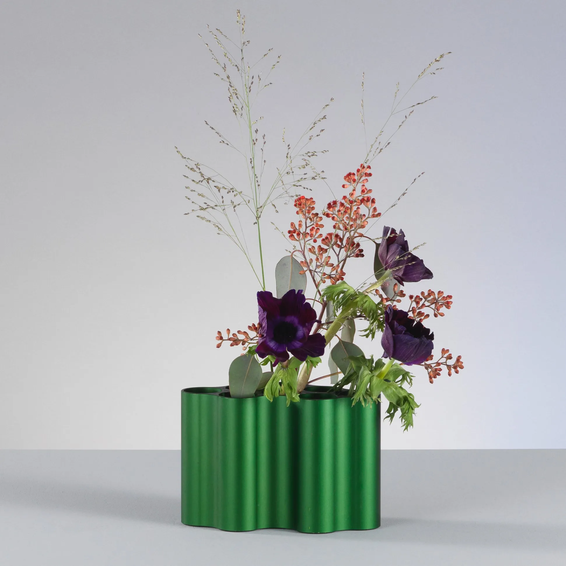 Ron and Erwan Bouroullec Nuage Vase by Vitra